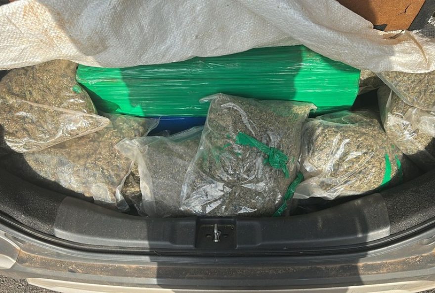 policia-apreende-200kg-de-maconha-em-rodovia-de-bauru3A-trafico-em-destaque