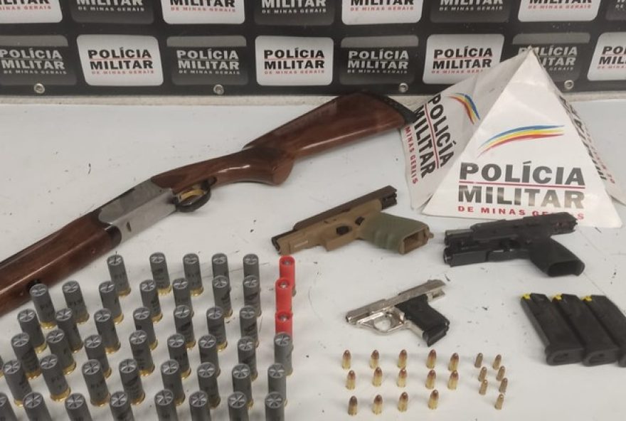 policia-apreende-armas-com-homem-denunciado-por-violencia-domestica-em-divinopolis2C-mg