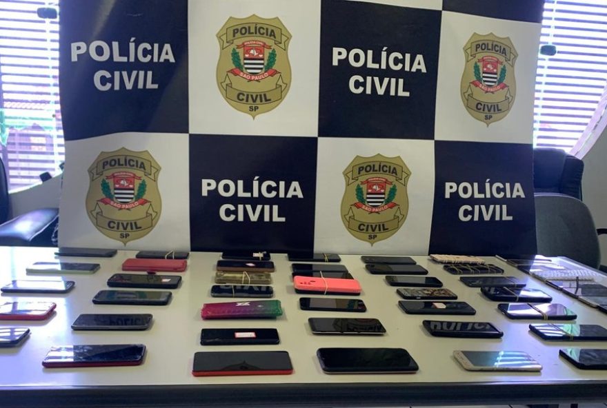 policia-apreende-mais-de-100-celulares-e-prende-suspeito-em-operacao-contra-roubo-na-regiao-de-fernandopolis3A-saiba-mais