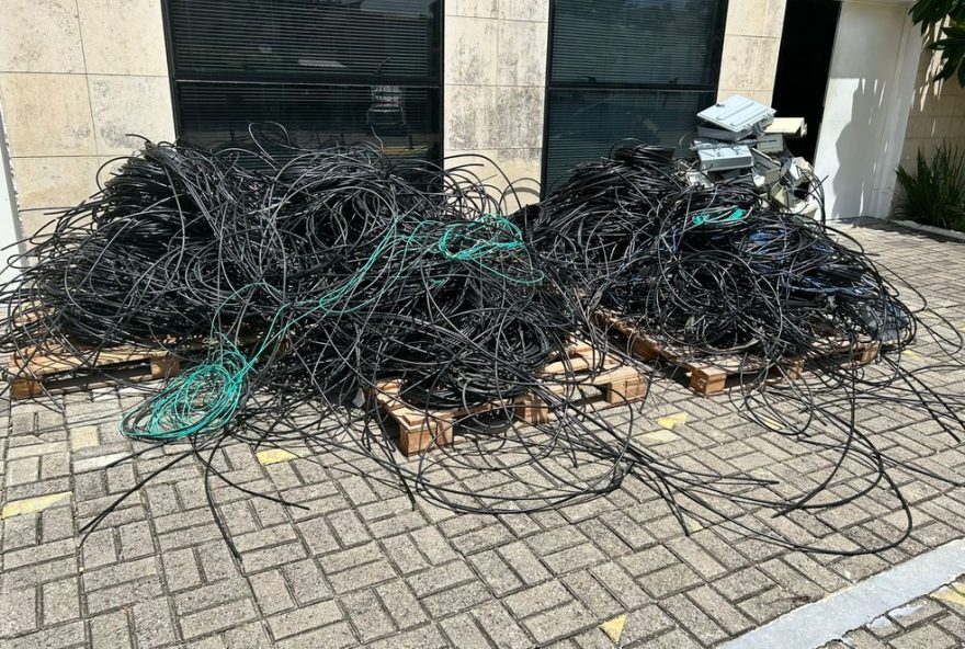 policia-apreende-mais-de-meia-tonelada-de-cabos-furtados-em-fortaleza policia-apreende-mais-de-meia-tonelada-de-cabos-furtados-em-fortaleza