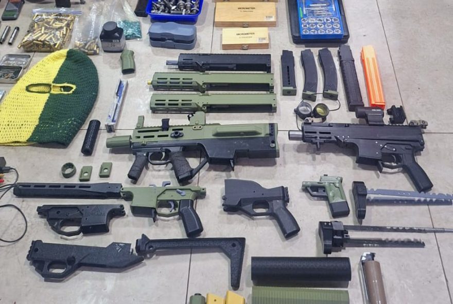 policia-civil-combate-venda-de-armas-de-impressoras-3d-em-acao-policial policia-civil-combate-venda-de-armas-de-impressoras-3d-em-acao-policial