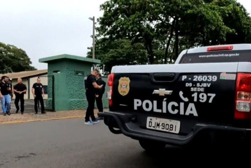 policia-civil-e-gaeco-prendem-5-e-bloqueiam-r24-33-milhoes-em-operacao-linea-rubra policia-civil-e-gaeco-prendem-5-e-bloqueiam-r24-33-milhoes-em-operacao-linea-rubra