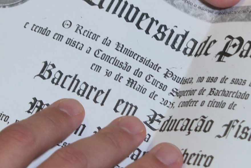 policia-de-curitiba-prende-homens-por-diplomas-falsos-de-educacao-fisica3A-caso-de-incoerencia-em-documentos policia-de-curitiba-prende-homens-por-diplomas-falsos-de-educacao-fisica3A-caso-de-incoerencia-em-documentos