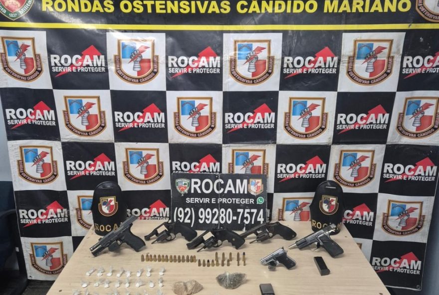 policia-de-manaus-apreende-armas-e-drogas-apos-perseguicao3A-6-armas-e-entorpecentes-encontrados-em-mochila-abandonada-no-santa-etelvina