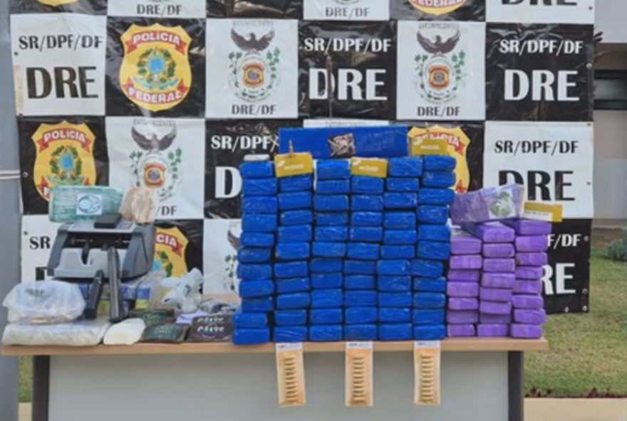 policia-federal-apreende-armas-e-drogas-em-operacao-no-guara2C-df3A-homem-e-preso-em-flagrante