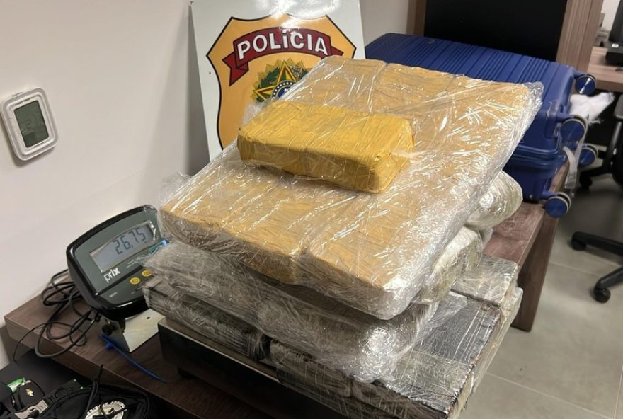 policia-federal-prende-homem-com-262C5-kg-de-drogas-em-viracopos3A-combate-ao-trafico-em-destaque