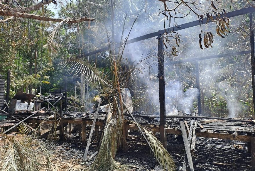 policia-investiga-homem-suspeito-de-incendiar-casa-em-muana3A-suspeito-preso-e-sem-feridos.-ajude-a-combater-a-violencia-domestica