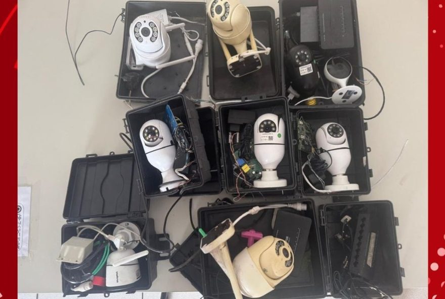 policia-militar-apreende-10-cameras-utilizadas-por-faccoes-criminosas-em-salvador policia-militar-apreende-10-cameras-utilizadas-por-faccoes-criminosas-em-salvador