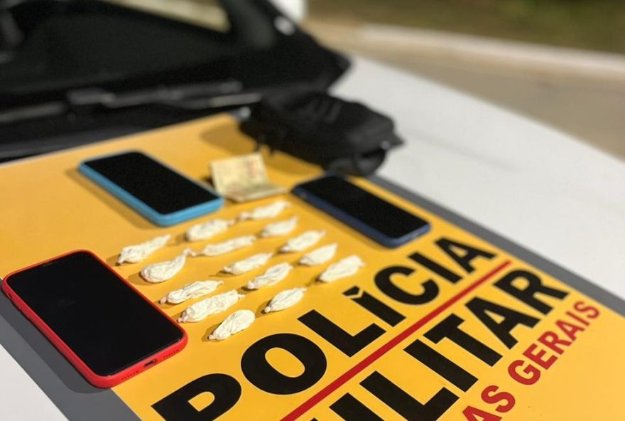 policia-militar-detem-jovens-com-cocaina-em-festa-em-itueta2C-minas-gerais
