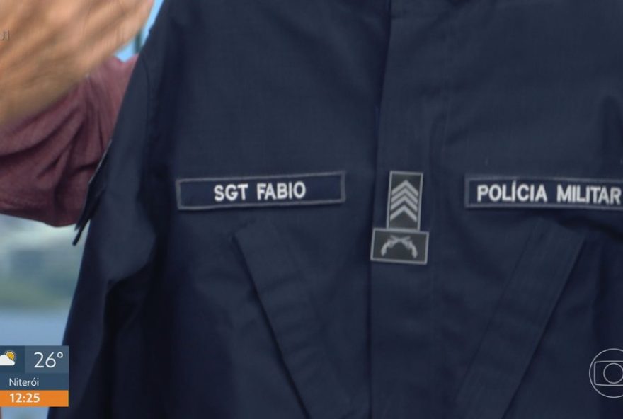 policia-militar-do-rio-de-janeiro-inova-com-novo-uniforme-azulado3A-modernidade-e-praticidade-nas-ruas