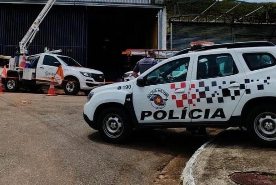 policia-militar-flagra-furto-de-energia-em-fabrica-de-tintas-em-sao-jose-dos-campos3A-prejuizo-de-r2410-mil-e-proprietario-respondera-por-estelionato