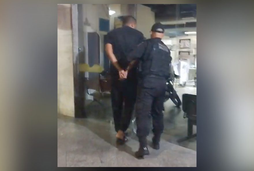 policia-militar-prende-homem-com-133-celulares-no-centro-do-rio-caso-de-clonagem-de-veiculos-em-destaque