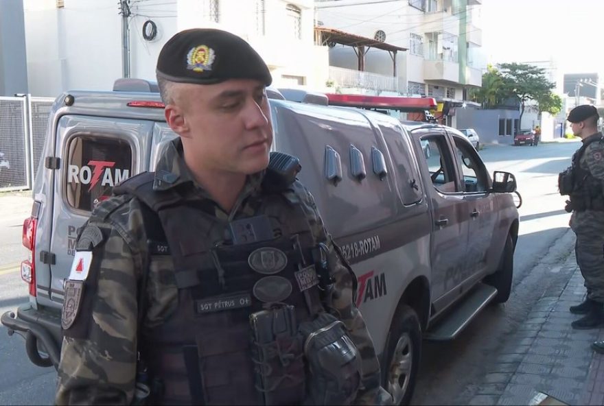 policia-militar-prende-quadrilha-especializada-em-furto-de-lojas-em-shoppings-de-bh policia-militar-prende-quadrilha-especializada-em-furto-de-lojas-em-shoppings-de-bh