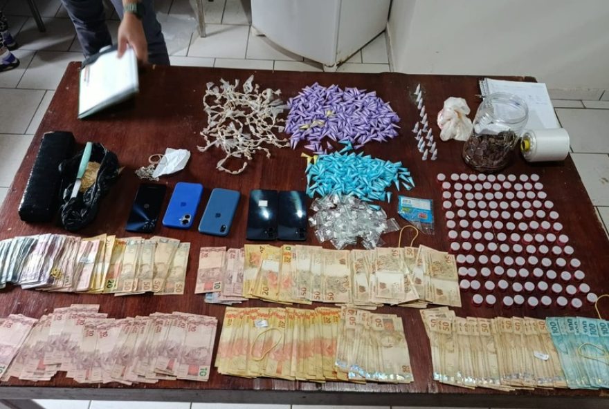 policia-prende-12-pessoas-em-operacao-contra-trafico-de-drogas-em-conchas-e-laranjal-paulista policia-prende-12-pessoas-em-operacao-contra-trafico-de-drogas-em-conchas-e-laranjal-paulista