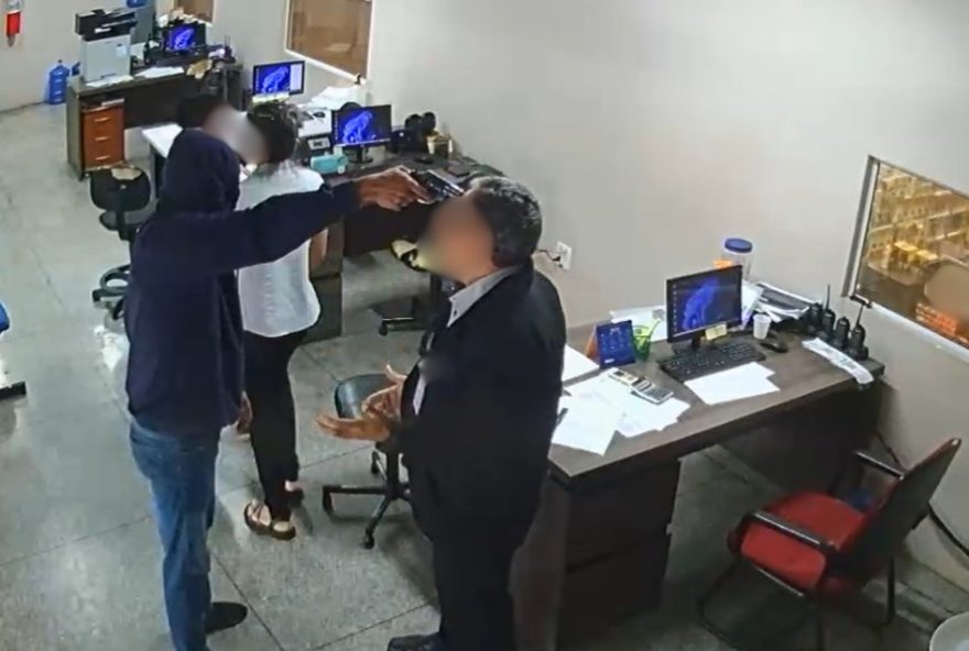 policia-prende-dois-suspeitos-de-assalto-a-supermercado-em-boituva3A-veja-detalhes
