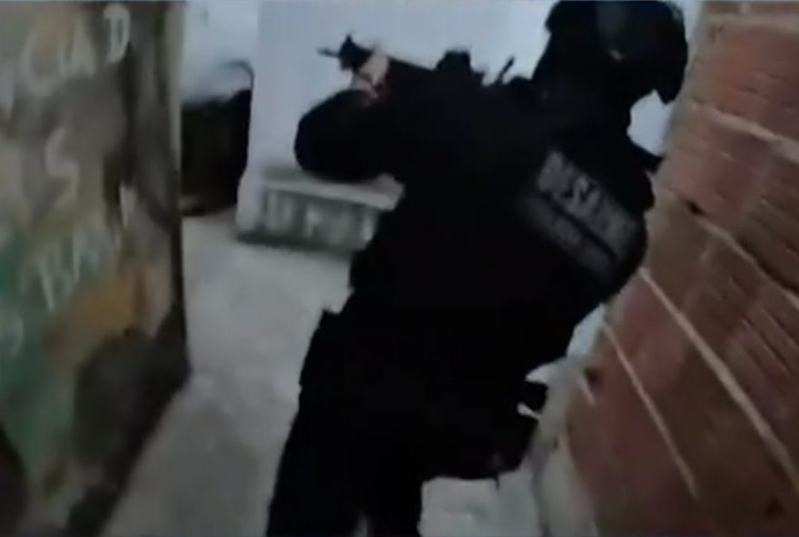 policia-prende-membros-do-comando-vermelho-no-ceara-em-operacao-com-12-mandados