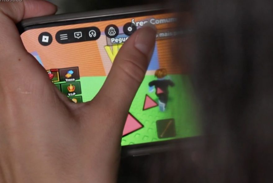 policia-prende-suspeito-por-bailes-virtuais-improprios-no-roblox3A-alerta-aos-pais