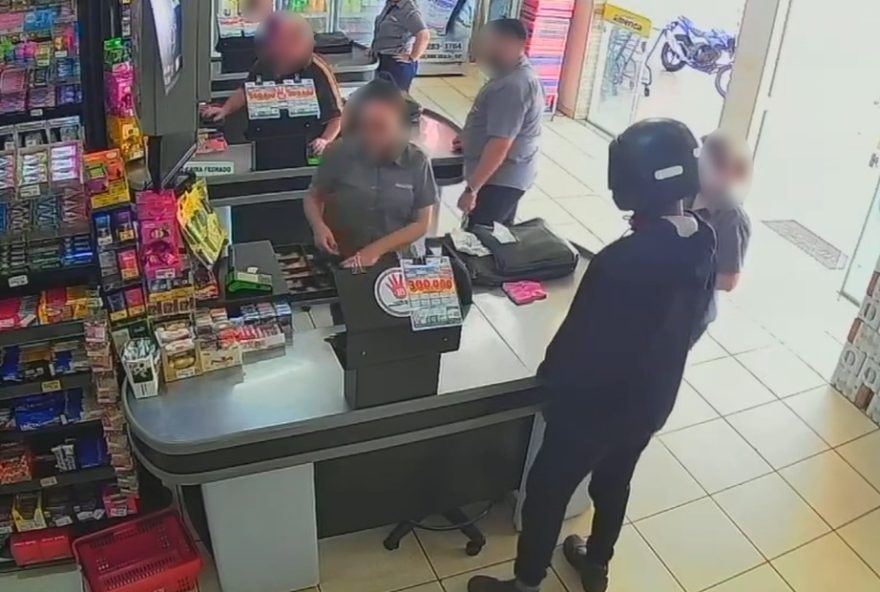 policia-procura-suspeito-que-assaltou-supermercado-em-pederneiras-e-fugiu-com-r24-32C8-mil