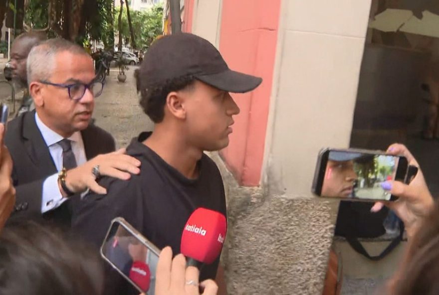 policia-procura-suspeitos-de-estupro-coletivo-em-copacabana-ultimas-noticias policia-procura-suspeitos-de-estupro-coletivo-em-copacabana-ultimas-noticias