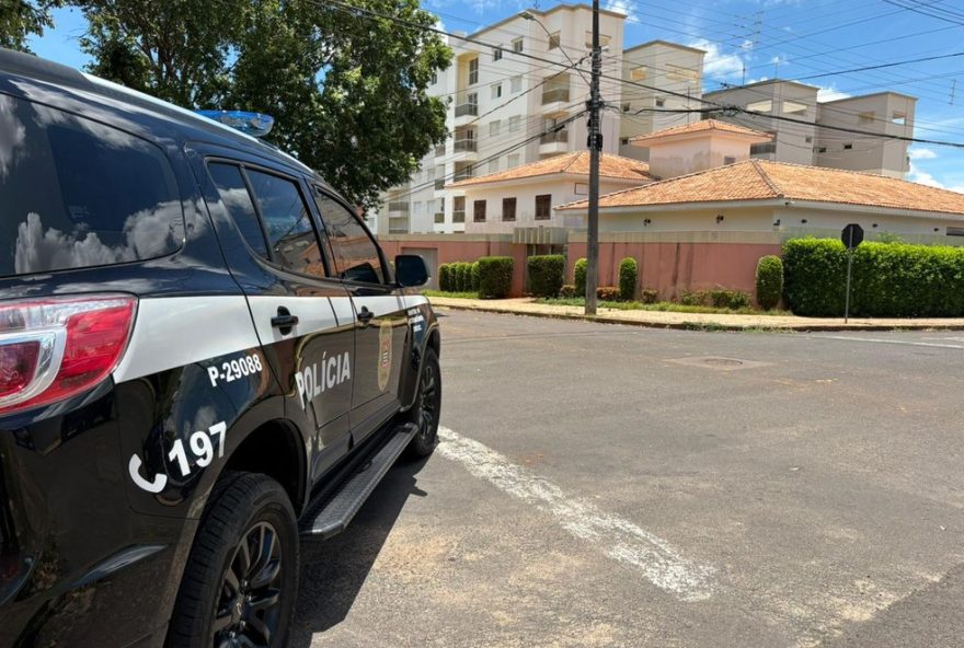 policia-reconstitui-latrocinio-de-idoso-em-aracatuba3A-suspeitos-presos-participam-da-reproducao-simulada policia-reconstitui-latrocinio-de-idoso-em-aracatuba3A-suspeitos-presos-participam-da-reproducao-simulada