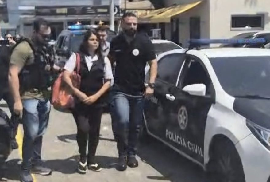 policia-suspeita-de-serial-killer-em-caso-de-feijoada-envenenada3A-ana-paula-veloso-fernandes-como-mentora