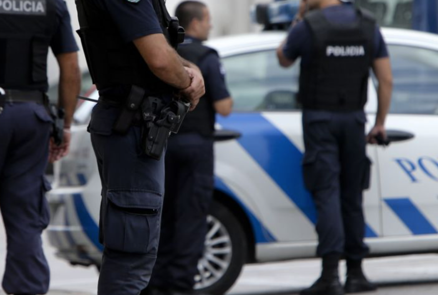 policiais-de-lisboa3A-acusados-de-tortura-contra-pessoas-em-situacao-de-rua-e-imigrantes
