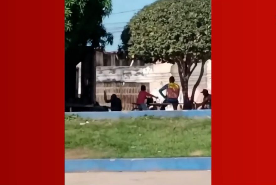 policiais-militares-flagrados-agredindo-homem-em-ze-doca2C-ma3A-repercussao-e-providencias