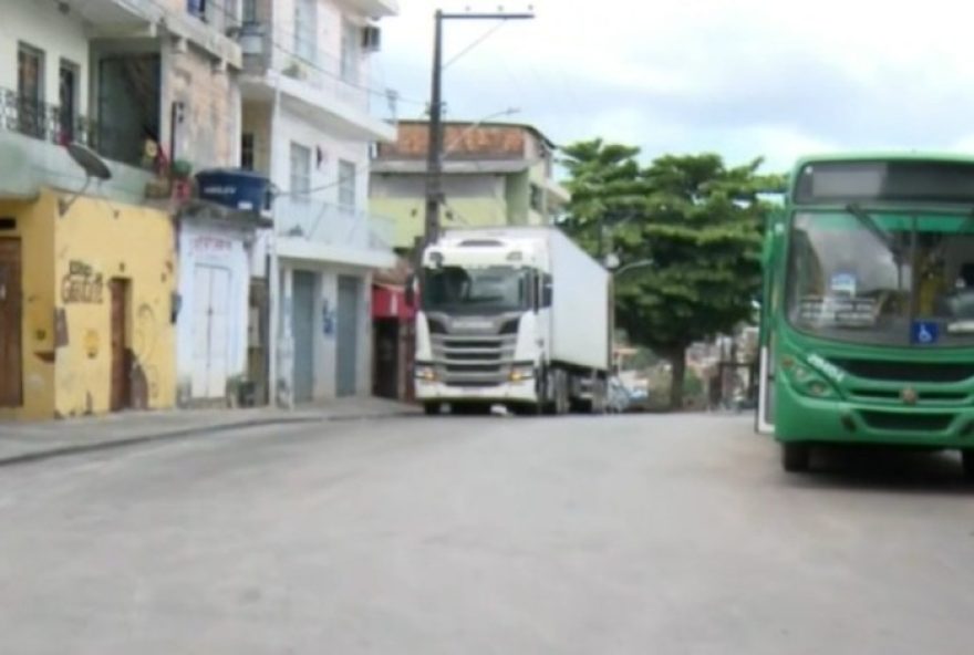 policiais-militares-sao-baleados-em-tancredo-neves2C-salvador3A-reforco-na-seguranca-e-busca-pelos-suspeitos