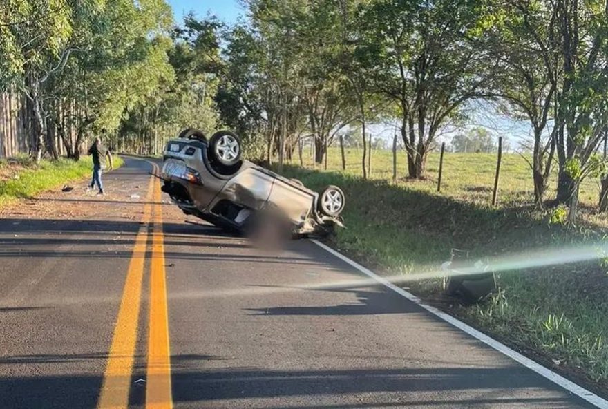 policial-civil-de-botucatu-morre-em-acidente-de-carro-no-interior-de-sp