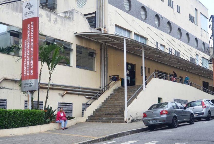 policial-civil-fica-ferido-apos-disparo-acidental-com-propria-arma-em-ferraz-de-vasconcelos policial-civil-fica-ferido-apos-disparo-acidental-com-propria-arma-em-ferraz-de-vasconcelos