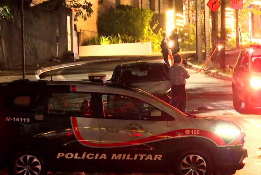 policial-militar-e-detido-apos-atingir-pedestre-em-operacao-no-capao-redondo2C-em-sp policial-militar-e-detido-apos-atingir-pedestre-em-operacao-no-capao-redondo2C-em-sp