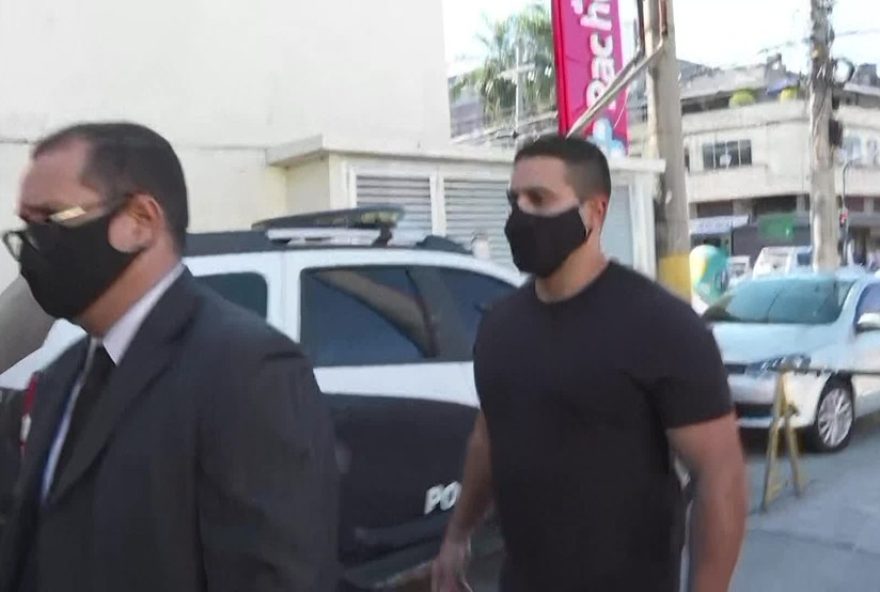 policial-militar-e-encontrado-morto-em-duque-de-caxias3A-gabriel-guimaraes-tinha-marcas-de-tiros-no-corpo