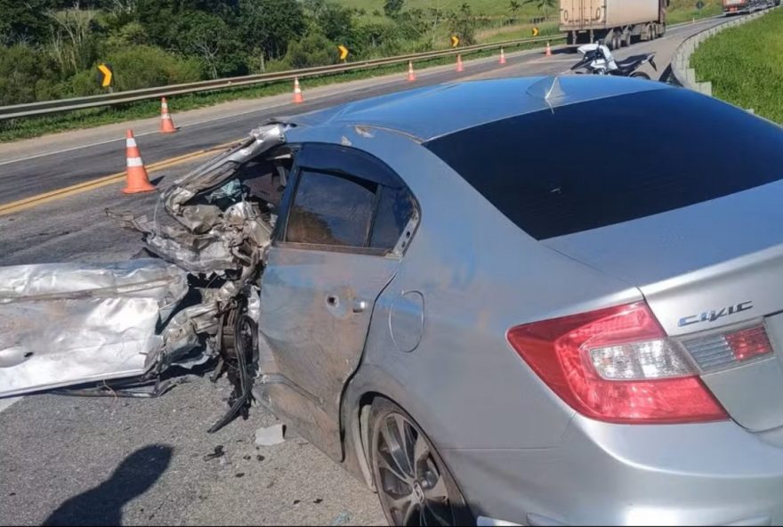 policial-militar-perde-a-vida-em-acidente-na-br-101-envolvendo-dois-carros-e-um-caminhao policial-militar-perde-a-vida-em-acidente-na-br-101-envolvendo-dois-carros-e-um-caminhao