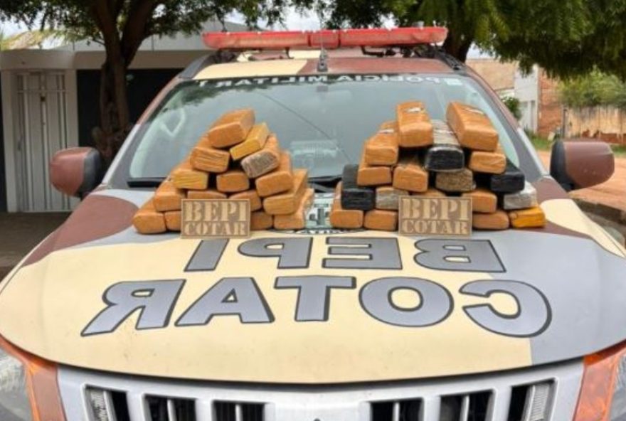 policial-militar2C-esposa-e-mulher-presos-com-34-kg-de-maconha-no-ceara policial-militar2C-esposa-e-mulher-presos-com-34-kg-de-maconha-no-ceara