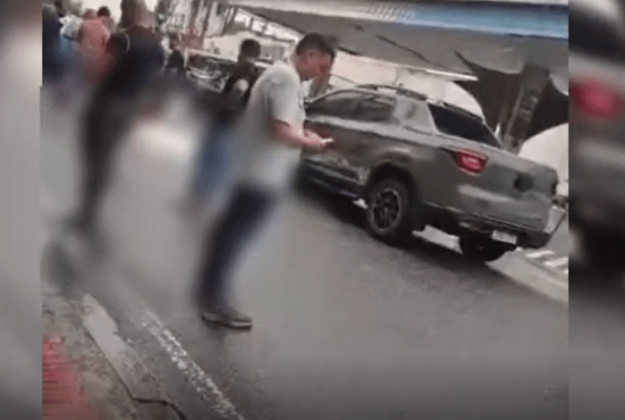 policial-reage-a-tentativa-de-assalto-e-mata-criminoso-no-rio-de-janeiro3A-seguranca-publica-em-acao-no-combate-a-criminalidade policial-reage-a-tentativa-de-assalto-e-mata-criminoso-no-rio-de-janeiro3A-seguranca-publica-em-acao-no-combate-a-criminalidade