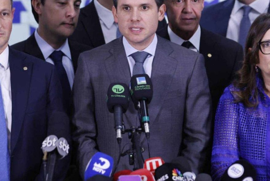 por-que-hugo-motta-nao-quis-esperar-para-pautar-pl-antifaccao por-que-hugo-motta-nao-quis-esperar-para-pautar-pl-antifaccao