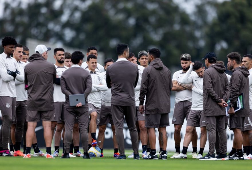 por-que-o-corinthians-recusou-ofertas-de-pre-temporada-no-exterior3F-entenda-a-decisao-do-timao-de-ficar-no-brasil