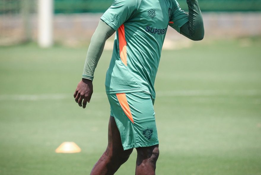 por-que-santi-moreno-ainda-nao-se-destacou-no-fluminense3A-adaptacao-fora-de-campo-e-suporte-psicossocial-reforcado por-que-santi-moreno-ainda-nao-se-destacou-no-fluminense3A-adaptacao-fora-de-campo-e-suporte-psicossocial-reforcado