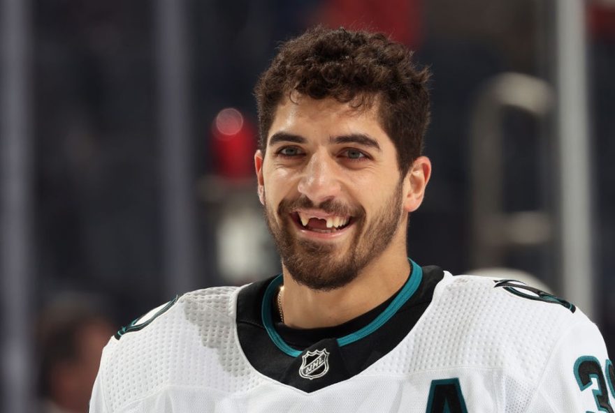 por-que-tantos-sorrisos-sem-dentes-no-hoquei-no-gelo3F-descubra-curiosidades-sobre-a-modalidade-de-milao-cortina por-que-tantos-sorrisos-sem-dentes-no-hoquei-no-gelo3F-descubra-curiosidades-sobre-a-modalidade-de-milao-cortina