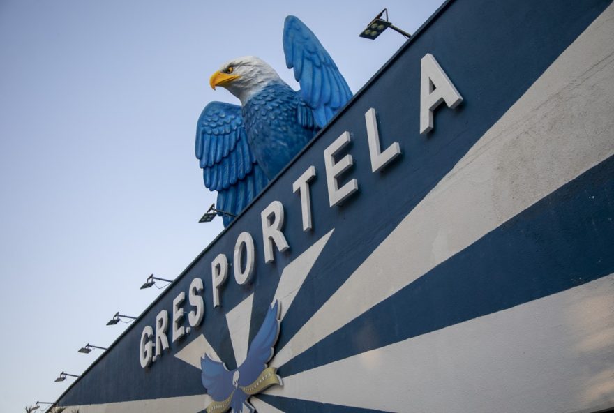 portela-demonstra-coragem-apos-assalto-e-reforca-importancia-da-seguranca-no-concurso-de-samba-enredo