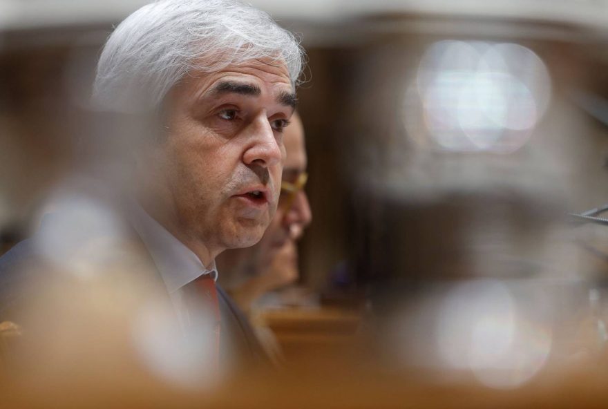 portugal-investe-52C8-mil-milhoes-na-defesa-sem-concurso-publico portugal-investe-52C8-mil-milhoes-na-defesa-sem-concurso-publico