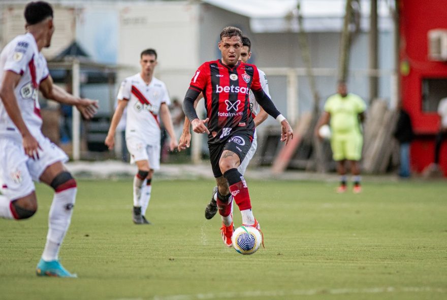 portuguesa-acerta-contratacao-do-meia-daniel-junior-e-se-prepara-para-o-paulistao