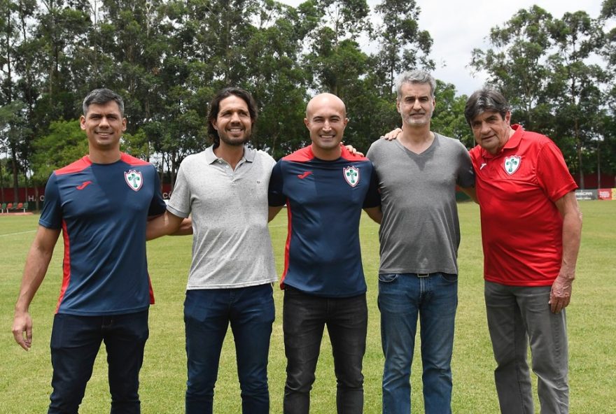 portuguesa-anuncia-cauan-de-almeida-como-novo-tecnico-para-temporada-2025