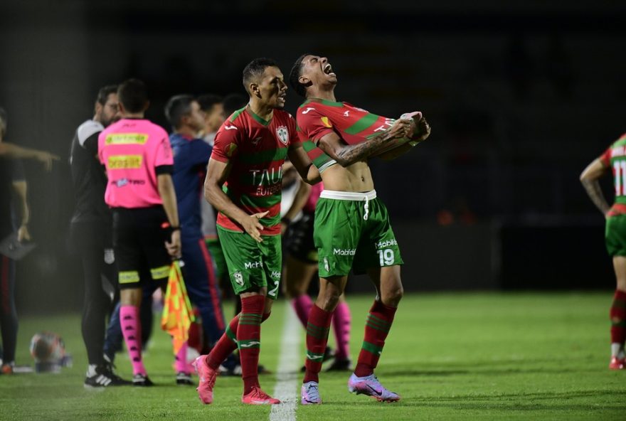 portuguesa-contesta-arbitragem-em-jogo-com-dois-expulsos-contra-a-ponte-preta