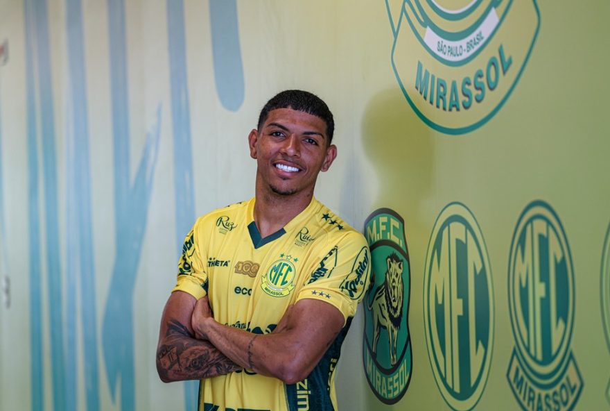 portuguesa-empresta-atacante-maceio-ao-mirassol-para-reforcar-elenco-na-serie-a-do-brasileirao-2025