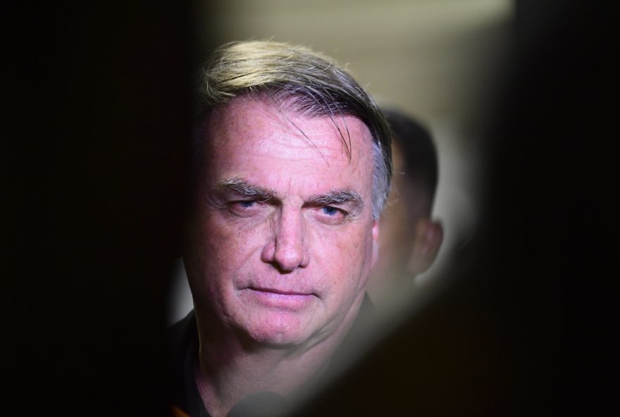 possiveis-rotas-de-fuga-de-bolsonaro3A-eua2C-hungria-e-argentina