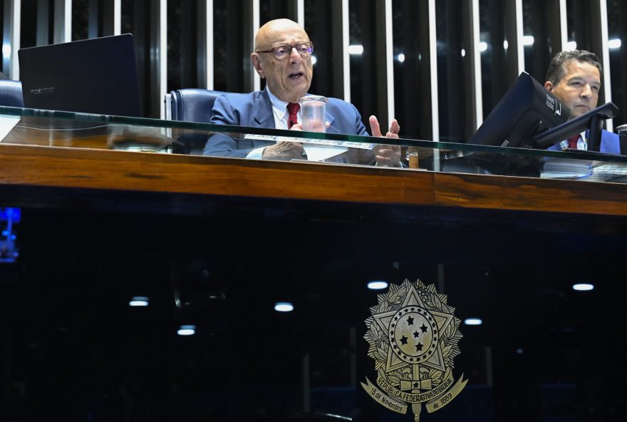 Plenário do Senado Plenário do Senado Federal durante sessão deliberativa ordinária. Período do expediente.
Mesa:
senador Esperidião Amin (PP-SC) conduz sessão;
secretário-geral adjunto da Mesa do Senado Federal, José Roberto Leite de Matos.
Foto: Waldemir Barreto/Agência Senado