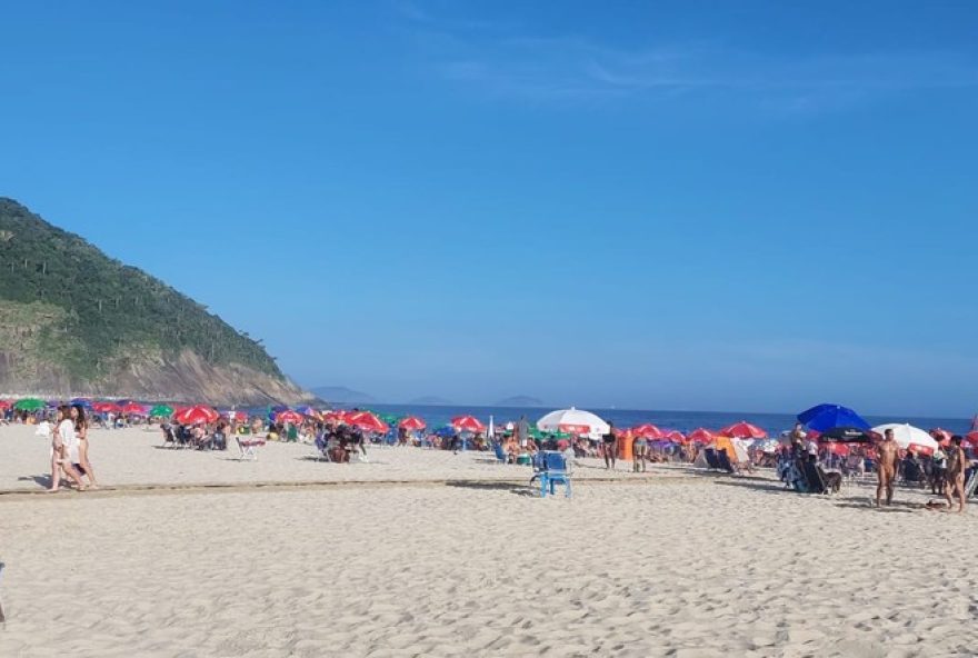 praias-recomendadas-no-rio-para-o-feriado-de-sao-sebastiao3A-16-locais-liberados-para-banho-no-calor-de-ate-40oc