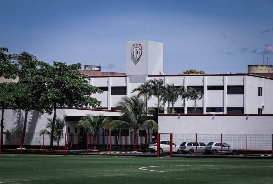pre-temporada-do-atletico-go-adiada-para-preparar-equipe-para-desafios-futuros pre-temporada-do-atletico-go-adiada-para-preparar-equipe-para-desafios-futuros