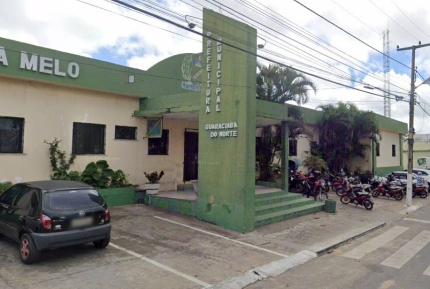 prefeito-de-guaraciaba-do-norte-anuncia-corte-de-3025-nos-salarios-em-meio-a-crise-economica